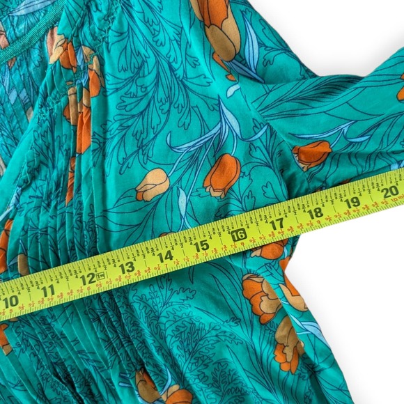 Vanessa Virginia Green & Orange Pintucked Poppy Swing Blouse - Picture 10 of 10